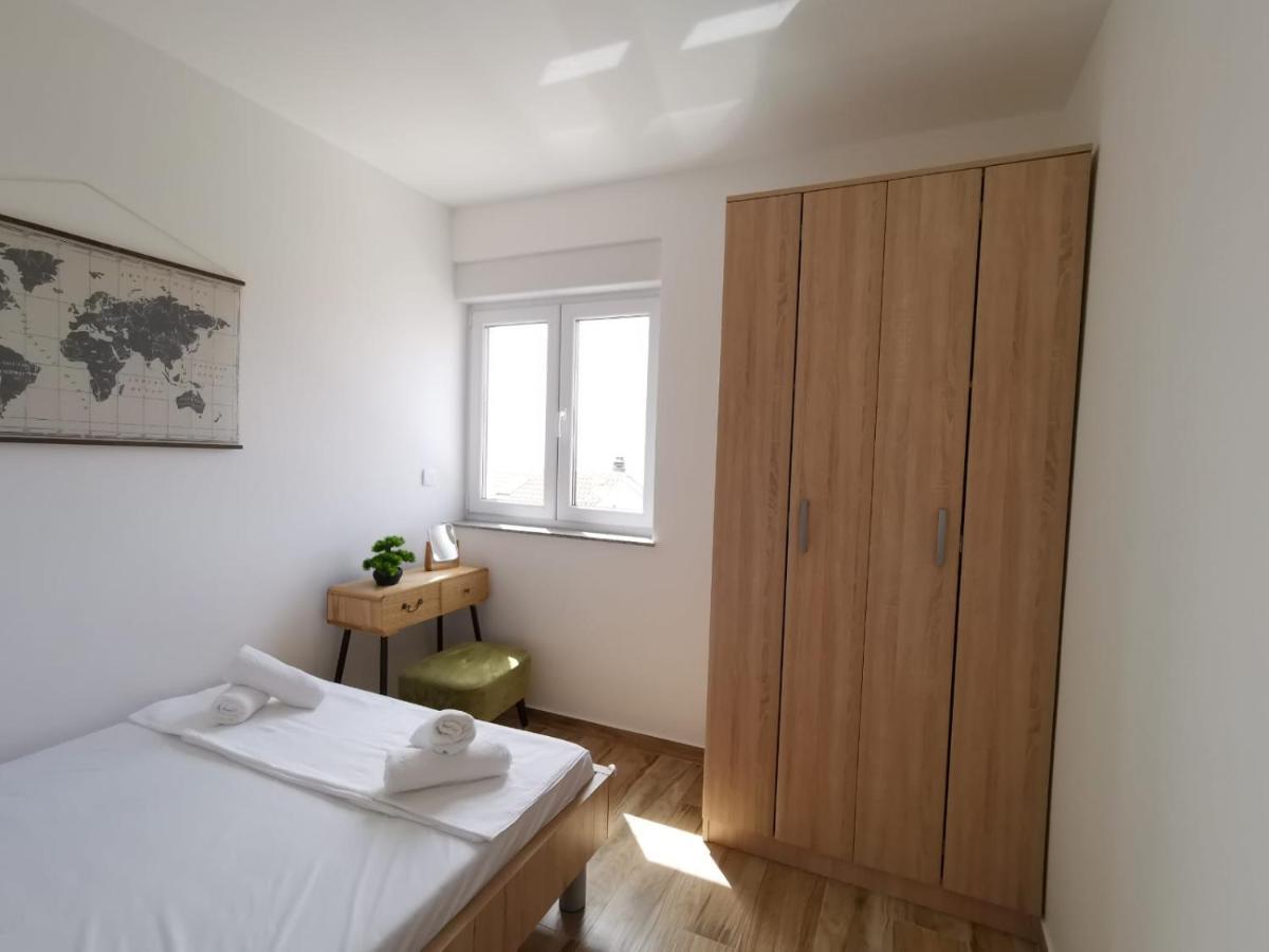 Ristovic Appartement Primošten Buitenkant foto
