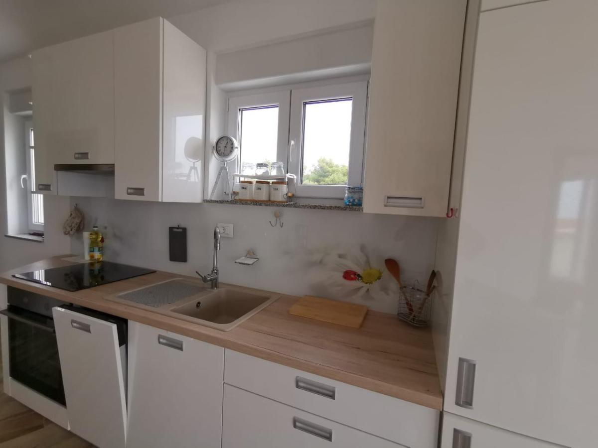 Ristovic Appartement Primošten Buitenkant foto
