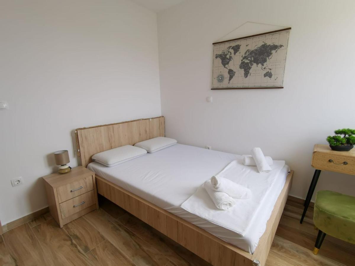 Ristovic Appartement Primošten Buitenkant foto